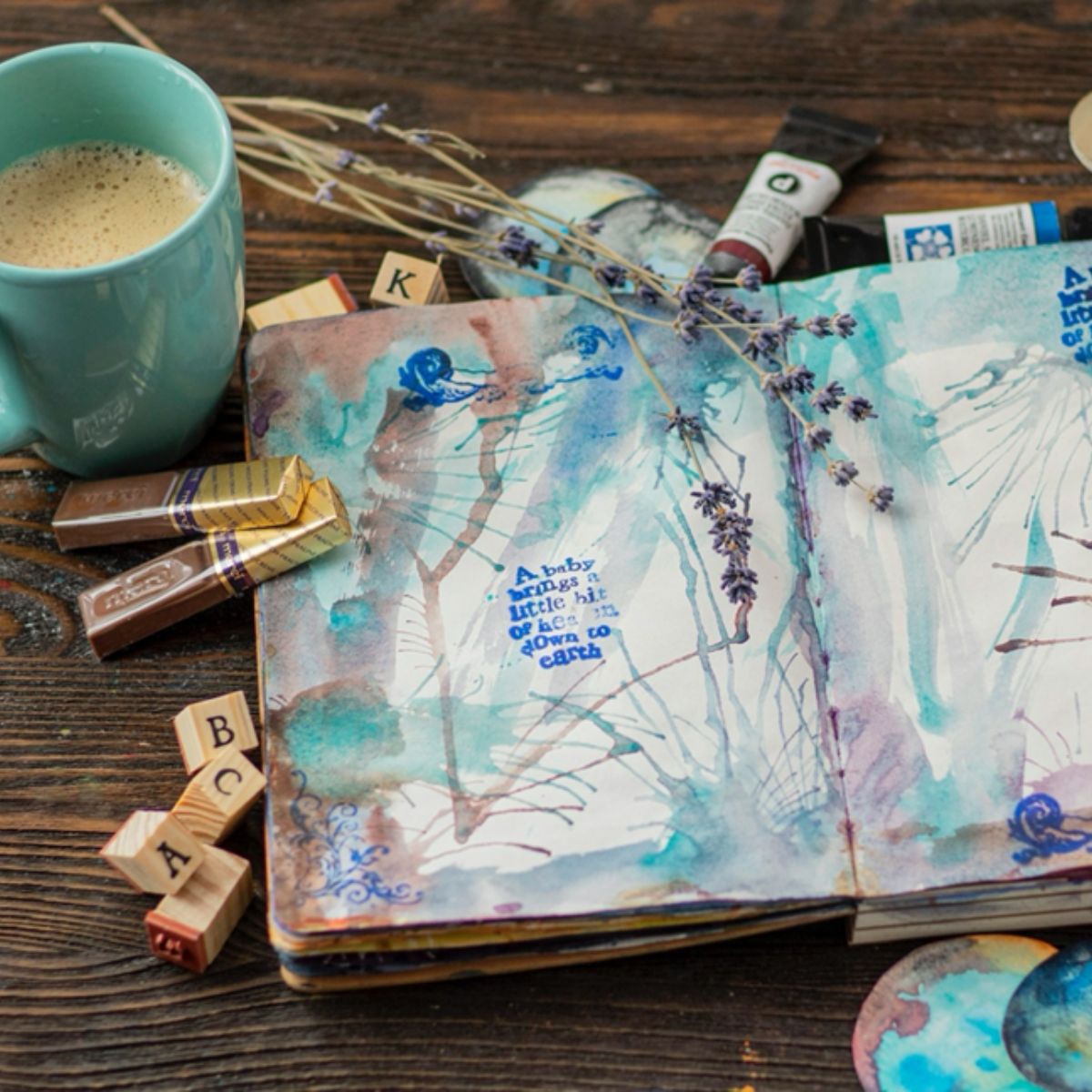 Jounal med en kaffekop 