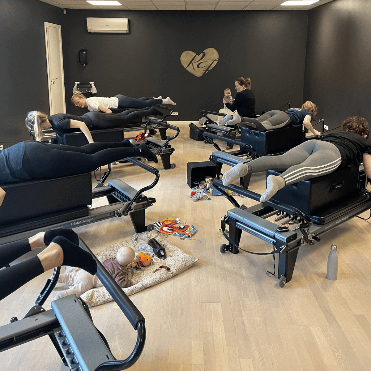 Efterfødselstræning på reformer med baby