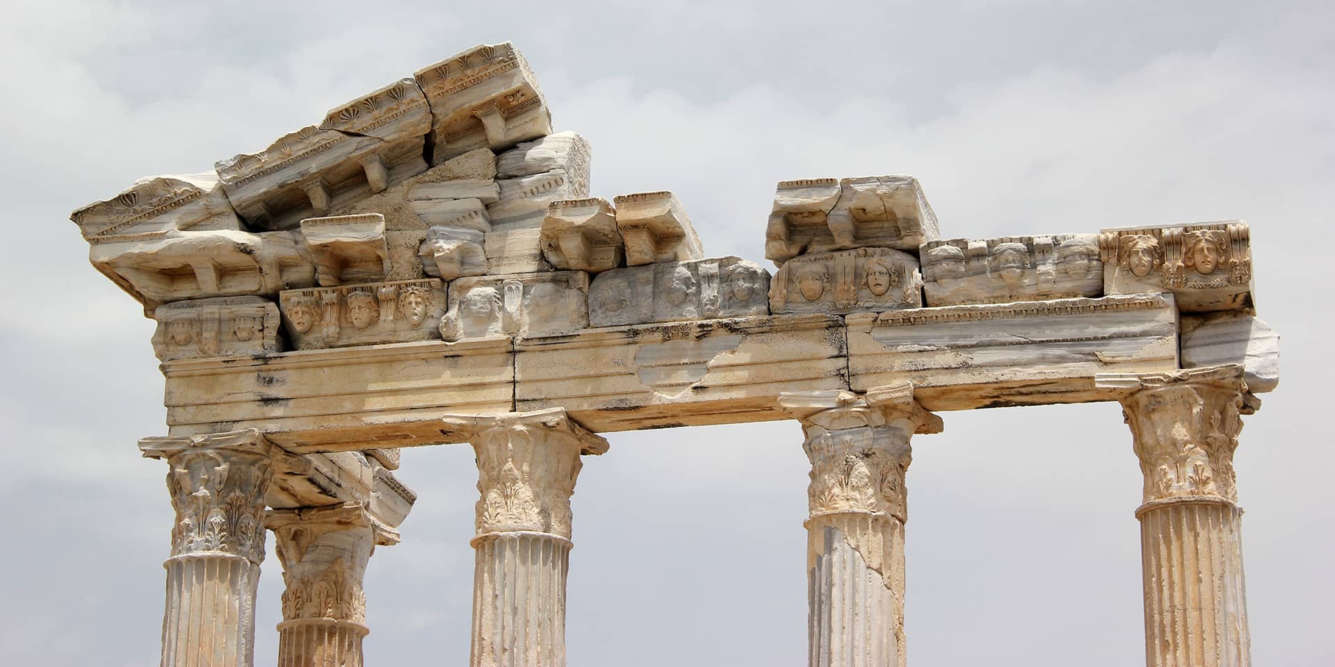 Bygning i Grækenland | Lær græsk på FOF Aftenskolen i Aarhus