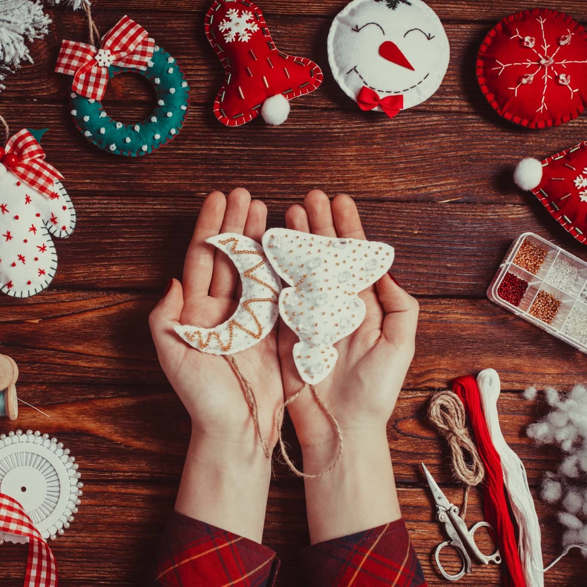 Sy julepynt i filt på dette kreative kursus i FOF Aarhus.