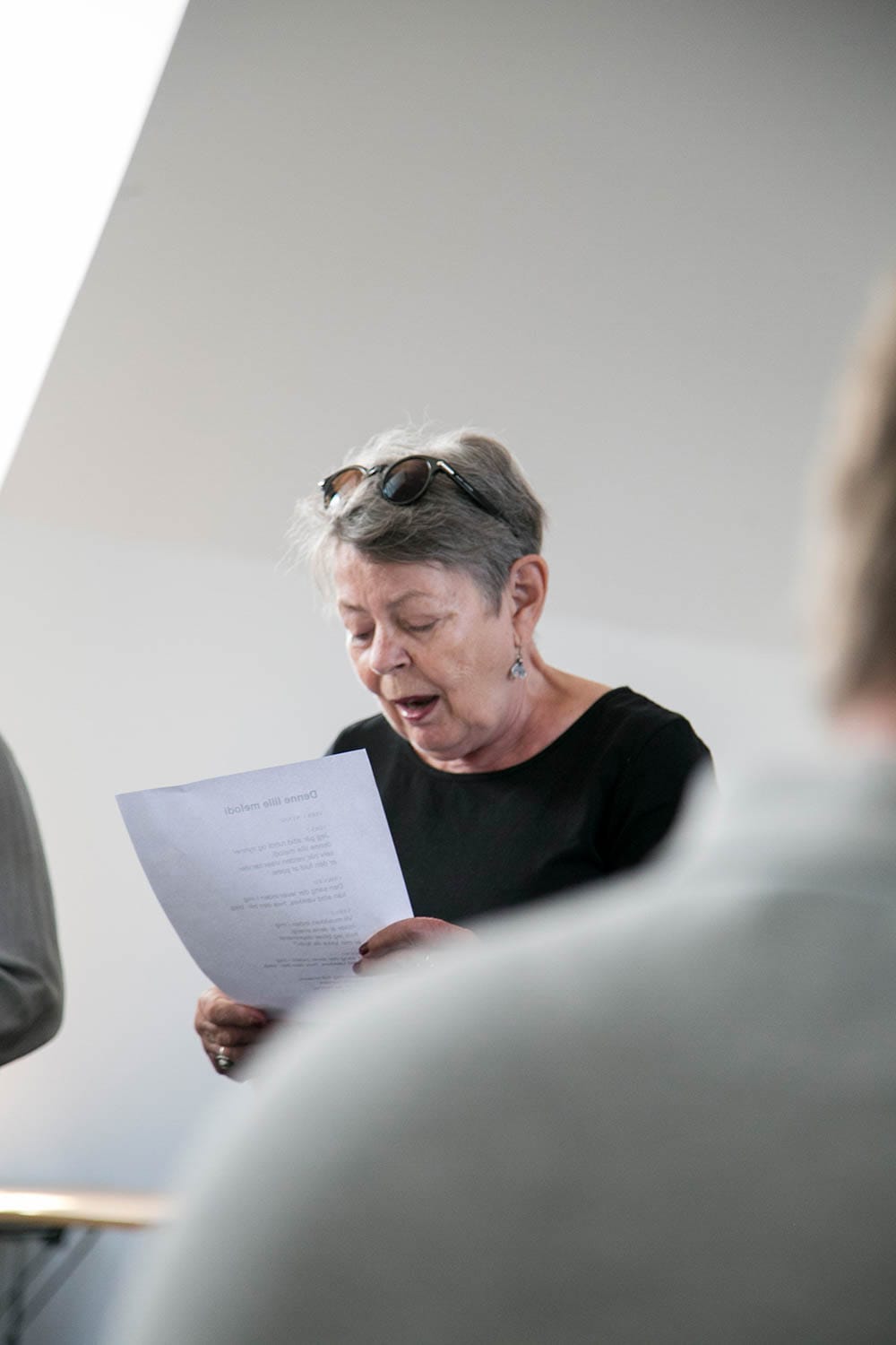 Syng dig glad med kendte sange og mærk glæden ved fællessang