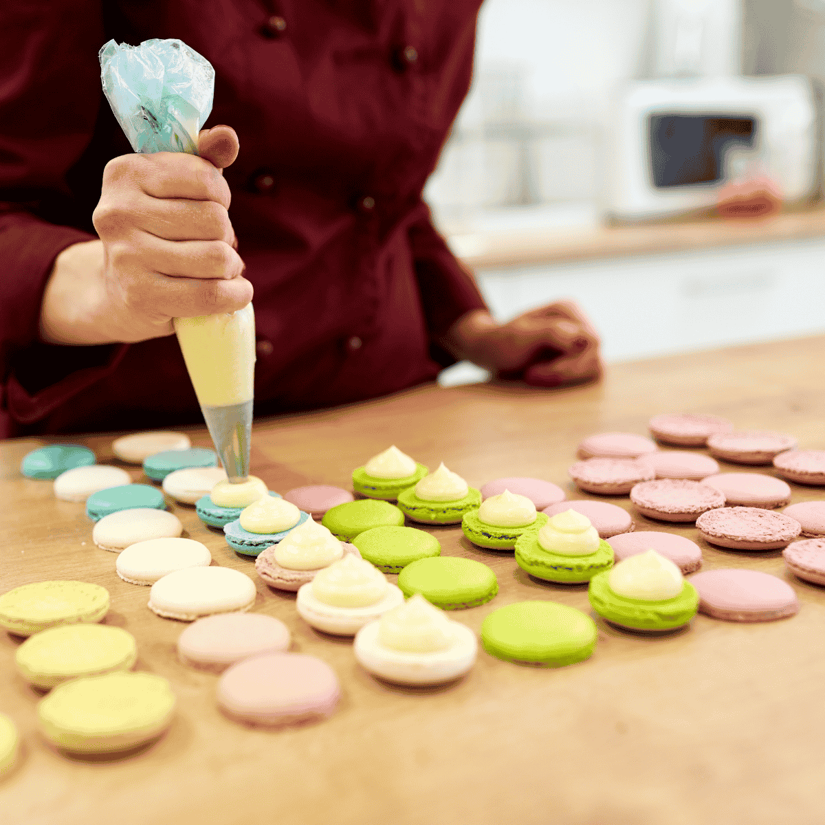 Maracons med fødder og lækkert fyld