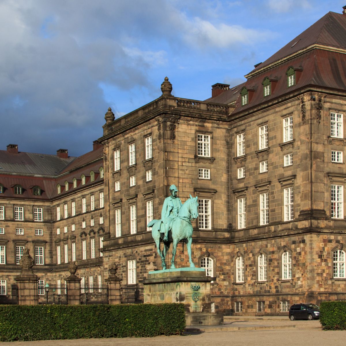 Rundvisning for børn og voksne i De Kongelige Repræsentationslokaler på Christiansborg Slot