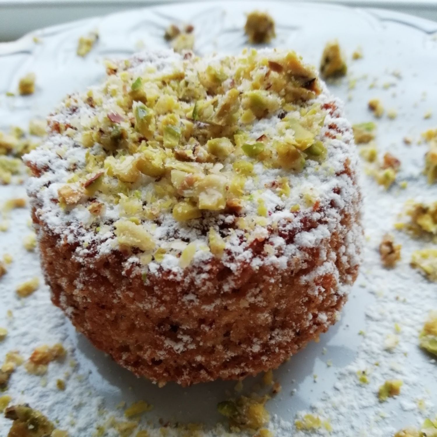 Italiensk kage med nøddekrymmel på