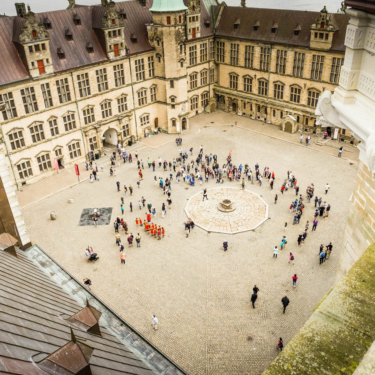 Kronborg Slots gårdsplads