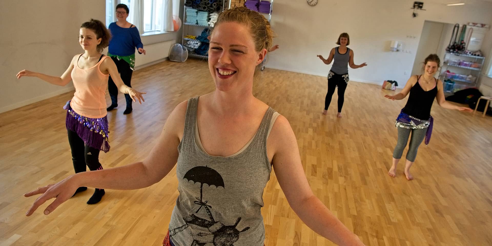 Mavedans for letøvede kursister i FOF Aftenskolen Aarhus