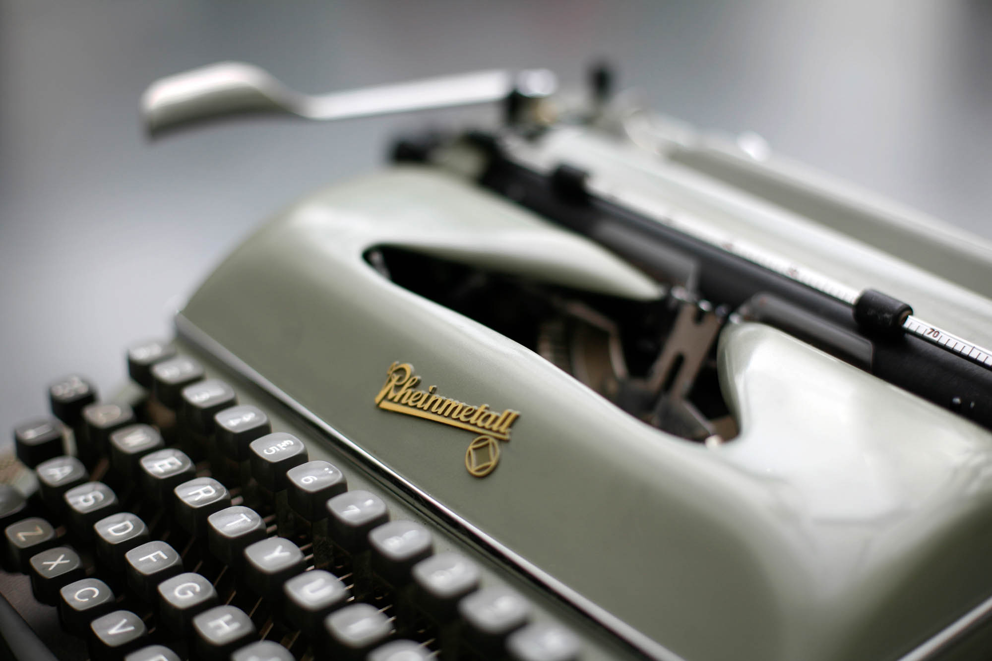 Foto af gammeldags skrivemaskine