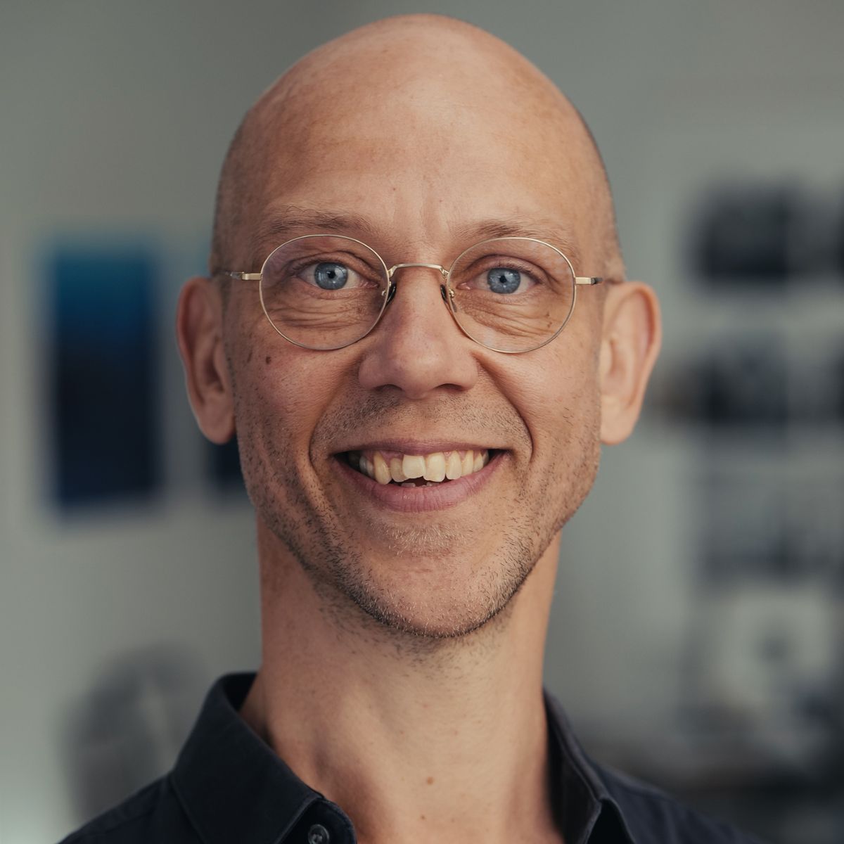 Simon Krohn holder foredrag om ro og nærvær hos FOF Sydøstjylland