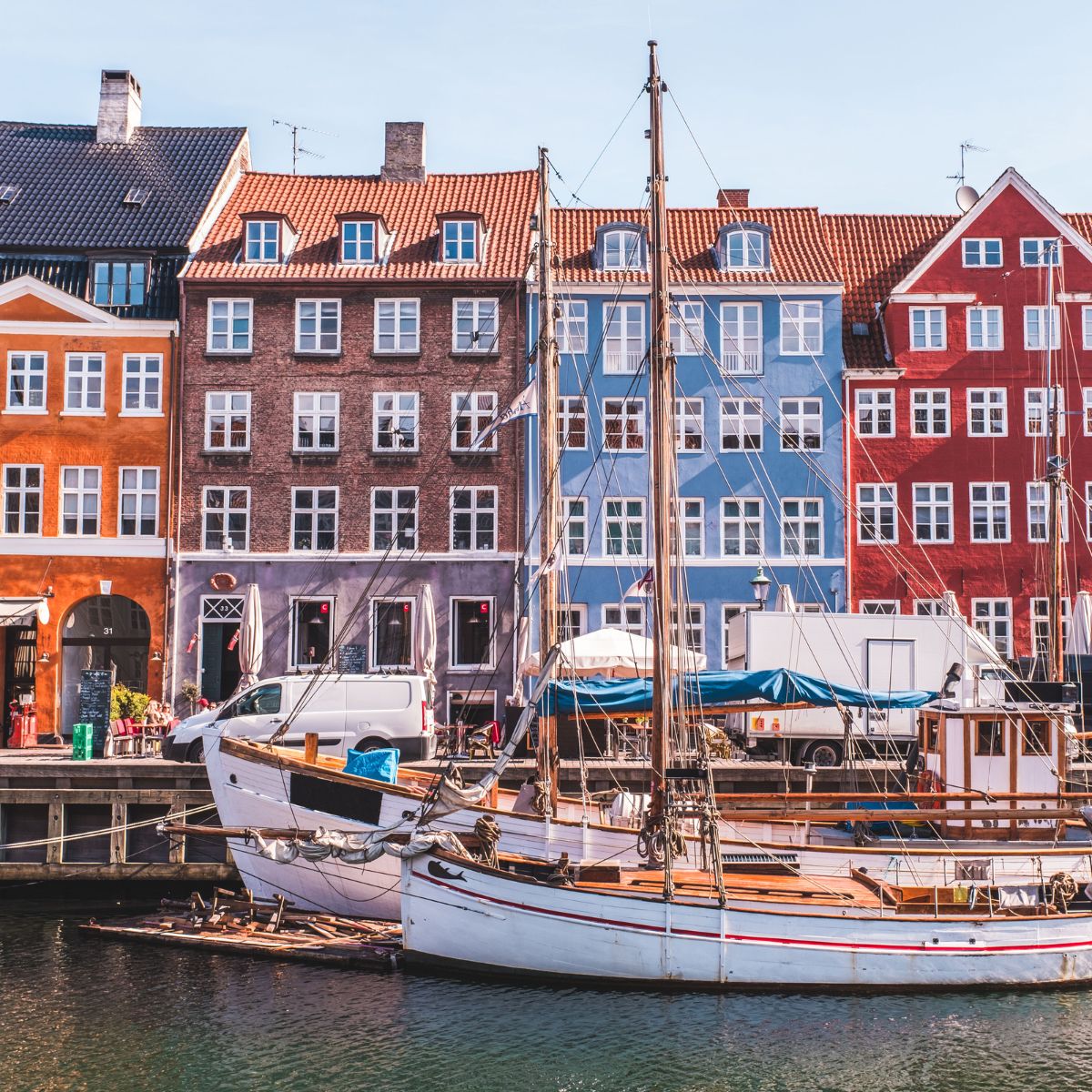 Byvandring i Nyhavn med historier om kærlighed, død og kunst