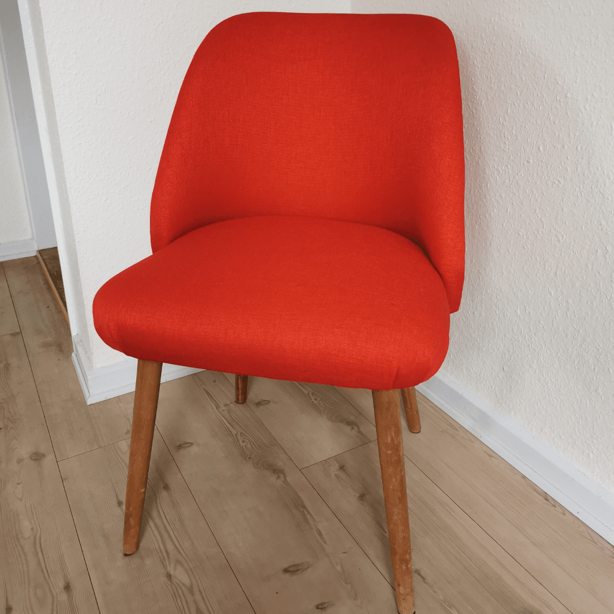 Polsteret stol lavet på kursus ved FOF