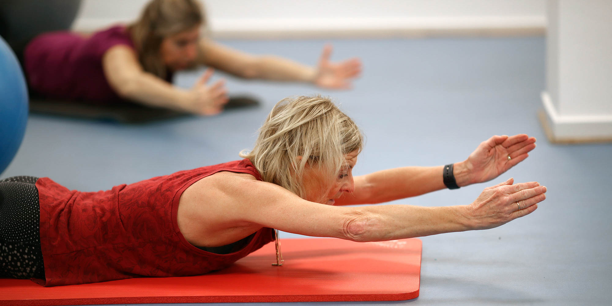 Træning med fokus på styrke og kropsholdning hos FOF København og Nordsjælland