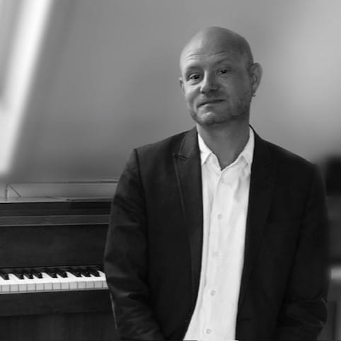 Pianist Johannes Skjelbo. FOF København og Nordsjællands demenskor Sanghjerterne