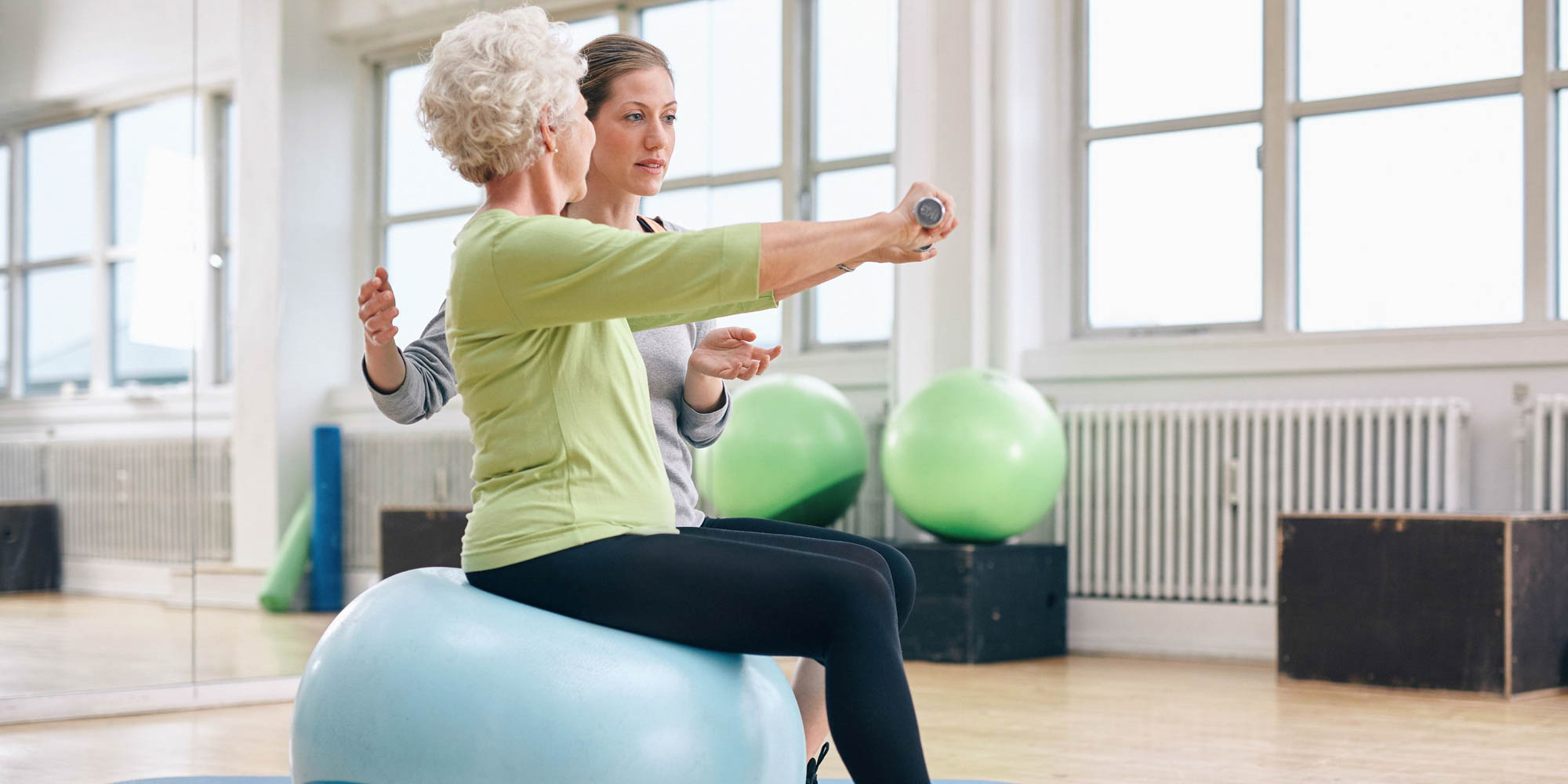 Stabilitet og styrke for ryg – træning hos FOF København og Nordsjælland