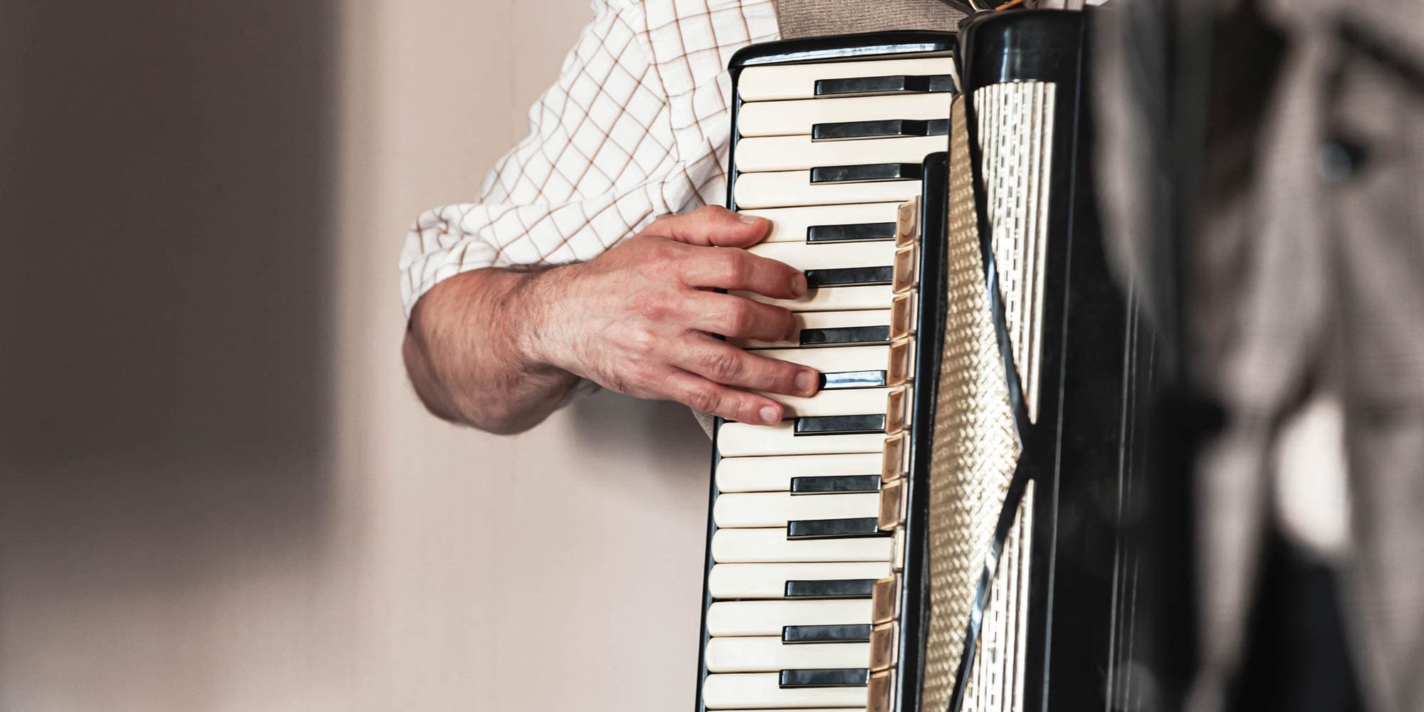 Spil harmonika hos FOF København og Nordsjælland