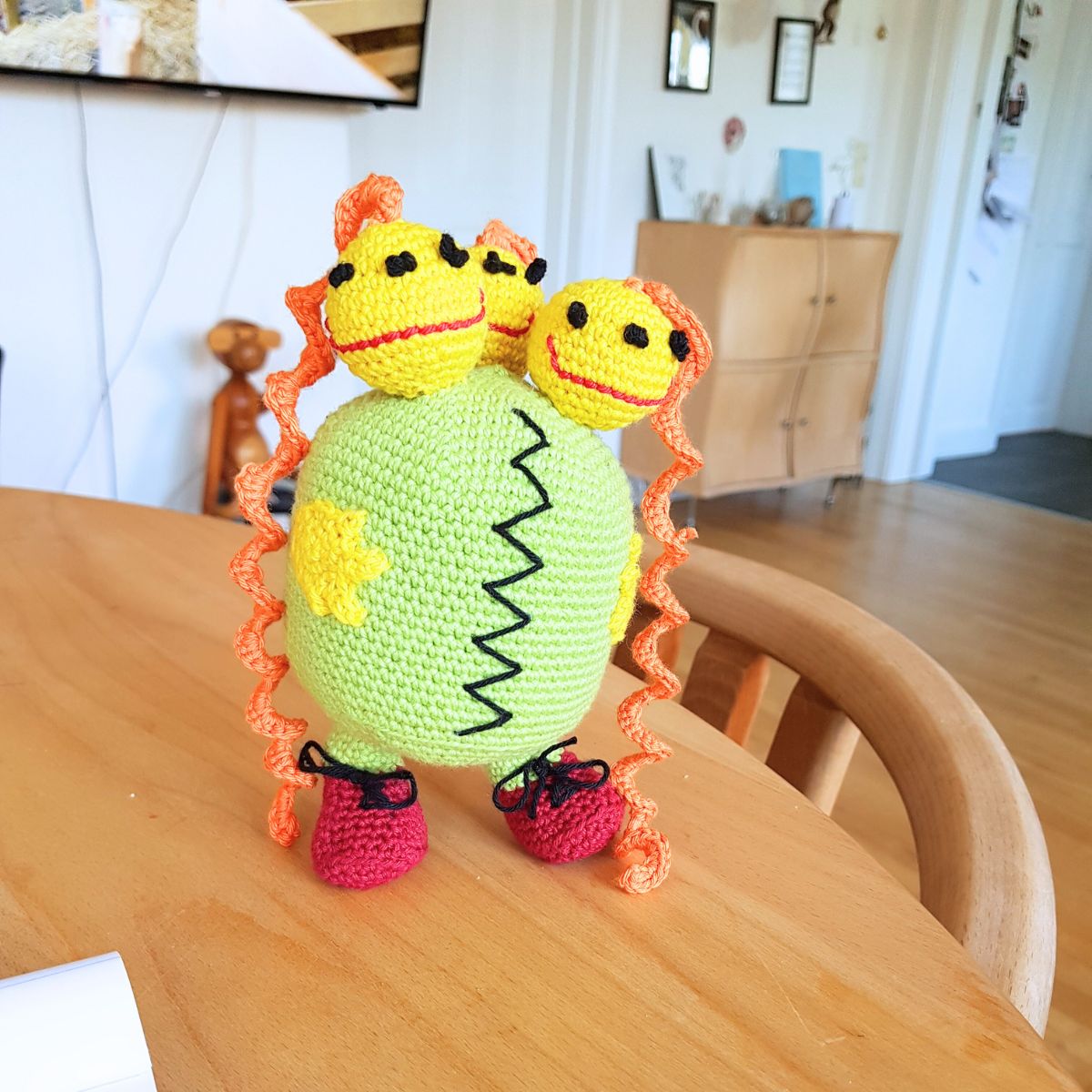 Hjemmelavet hæklet monster