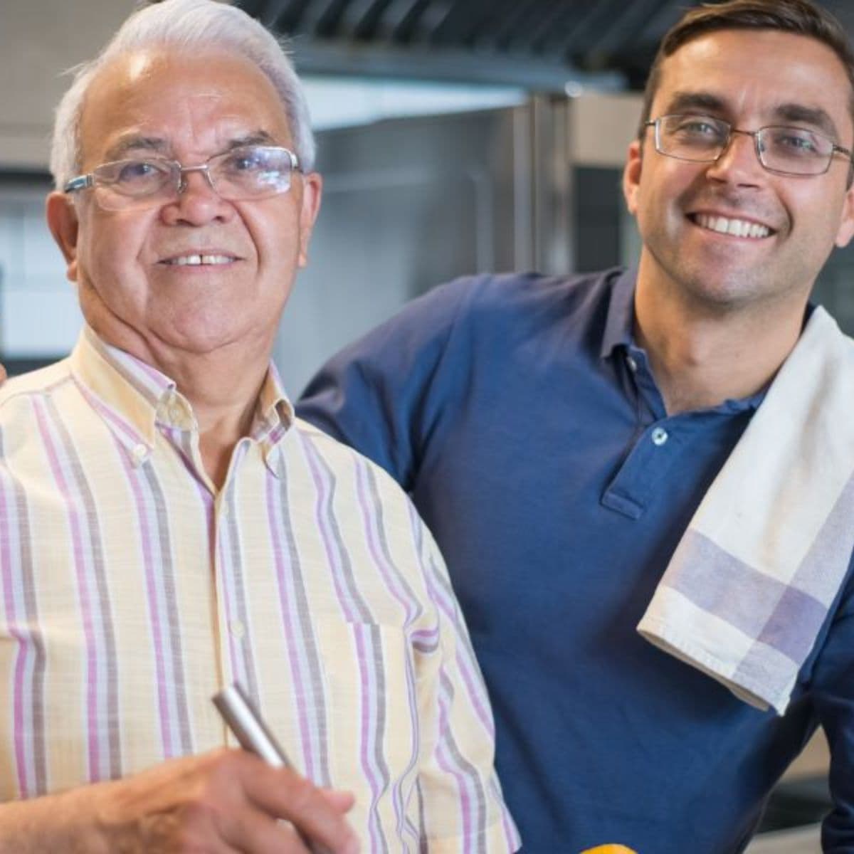 Madlavningshold for mænd i Glostrup. Kom og lær at lave sunde og spændende retter med fokus på hygge, samvær og kulinarisk inspiration.